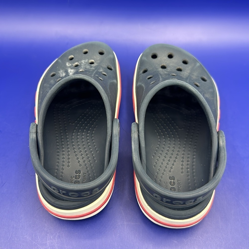 Crocs Slip Resistant Clogs Shoes Blue/White w/Red Stripe Youth Size 9 - Picture 7 of 9
